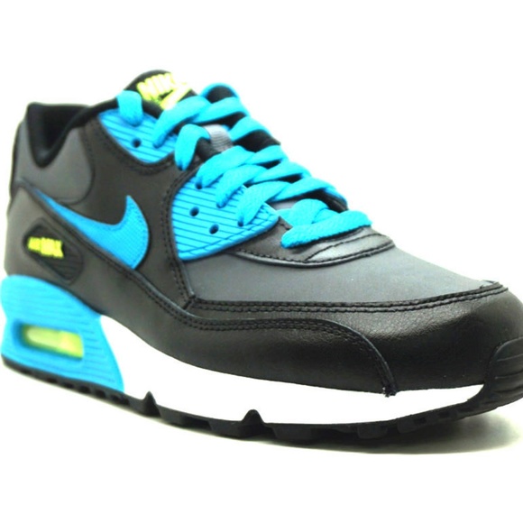 le scarpe nike air max 90 giovane ragazzo ragazza sz 55 724821004 poshmark le scarpe nike air max 90 giovane ragazzo ragazza sz 55 724821004 poshmark